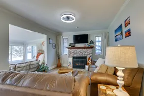 Lakefront Getaway in Leesburg w/ Dock + Kayaks! - Image 4