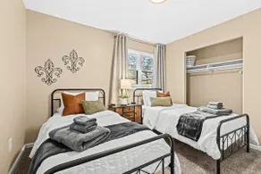 Clean & Cozy 3BR Home| Friendly City of Hazel Park - Image 4