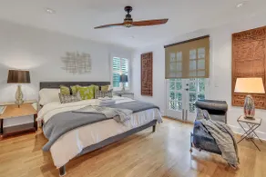 The Grey - Large Eclectic and Quiet Home - Image 4