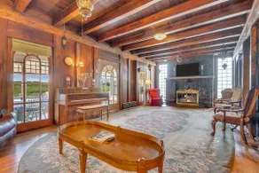 Beachfront, Historic, 2 Kitchens, Amusement Park - Image 4