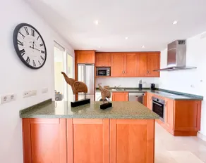 Beach & Golf Apartment in Casares Costa - Image 4