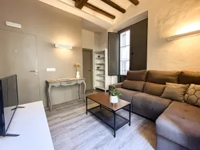 Old Town duplex with character - Image 2