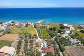 Villa La Onta by Villa Plus - Image 2