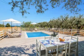 Villa La Onta by Villa Plus - Image 4