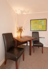 Logie Green Road Apartment - Image 3