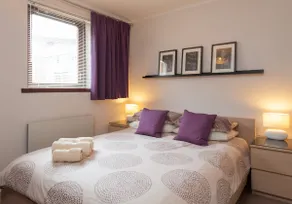Logie Green Road Apartment - Image 5