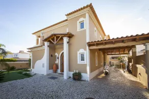 D09 - Porto de Mos Luxury Villa - Image 5