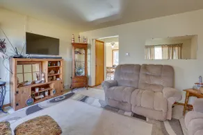 Family-Friendly Home w/ Fire Pit ~ 10 Mi to Akron! - Image 5
