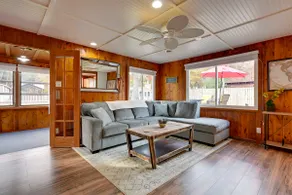 Lovely Au Gres Cottage w/ Hot Tub: Walk to Beach! - Image 4