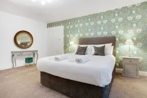 NEW! Luxurious Cottage in Durham by Stay With Us, Ideal for Large Groups & Families, Hot Tub, Sleeps 10! - Image 3