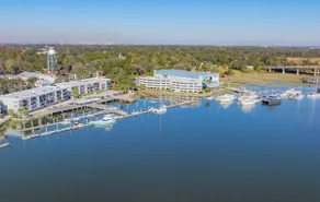 3BR Home | Near Savannah and Marina + Workspace - Image 4