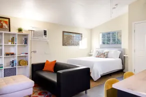 Marfa - A Birdy Vacation Rental - Image 4