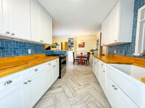 Private 4BR Oasis in the City, near Tennis Center - Image 5