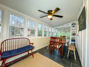 Private 4BR Oasis in the City, near Tennis Center - Image 4