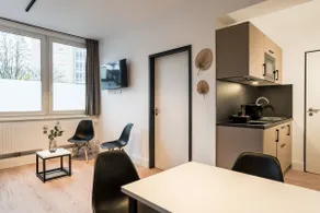 Deluxe Apartment - Homaris Apartments Hamburg Alto - Image 2