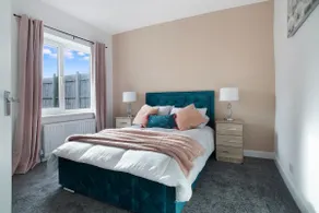 Spacious Living Room & Modern Comforts, Sleeps 4 - Image 4