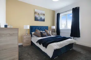 Spacious Living Room & Modern Comforts, Sleeps 4 - Image 3