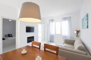 El Rio, 2 bedrooms - Image 5