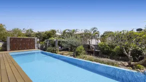 Victoria's - Hamptons Beachside Residence - Image 3