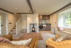 Deer-Park-Lodge - Image 2
