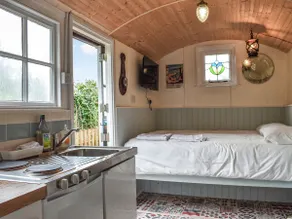 Cottage with garden | River view - Image 5