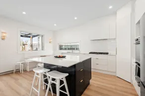 Coastal Cottage - Image 4