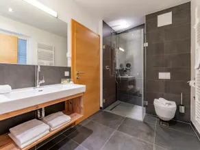 Luxurious Apartment in Piesendorf with Sauna - Image 4