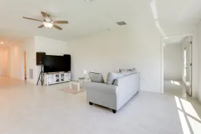 Bright Port Charlotte Home - 2 Mi to Beach! - Image 4