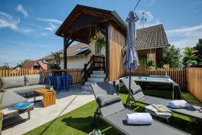 Relaxing Stay • Spa Sauna • Jacuzzi • Air Conditioning - Image 2