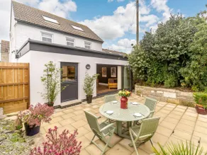 2 Bed in Penryn oc-89983 - Image 2