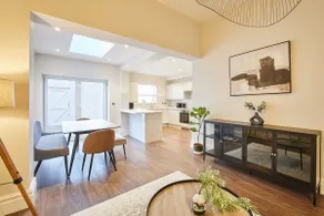 Host & Stay - Belle Vue - Image 3