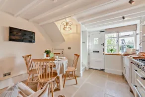 Cottage with countryside views - Rosewood Cottage - Image 2