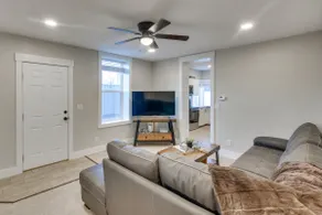 Stylish Logan Retreat w/ Smart TV + Central A/c! - Image 4