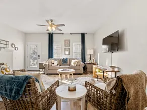 Peacock Palace Townhome | Casinos &Golf | Sleeps 8 - Image 2