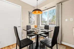 New! Bright & Cozy 1BR Flat with Double Recliners - Image 3