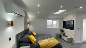 Private Luxury By The Sea, With A Personal Gym, Hot Tub, And Free Parking! - Image 2
