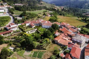 Memory Houses - Cimo da Vila House - Image 2