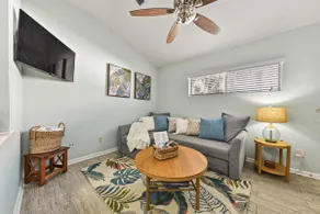 Pink Dolphin 3| Beachside Cottage| Walk Everywhere - Image 2