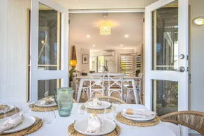 Ultra Luxe Ground Floor Garden - 2 Bed Apt - U4 - Image 3
