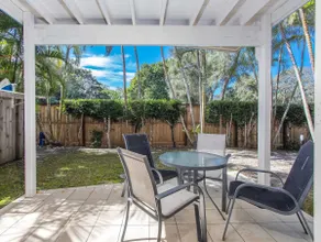 Ground Floor Garden Apartment - 2 Bed Apt - U2 - Image 2