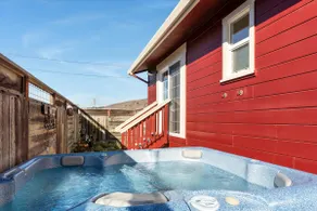 BodegaBay Breeze-WalktoBeach!~Home+Cottage! HotTub - Image 5