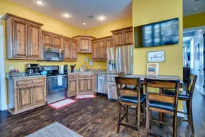 Near Silver Dollar City! Condo w/ Hot Tub & Lake - Image 3