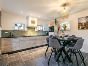 Beautiful vacation home with wellness area - Image 3