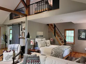 Charming Cabin in the Woods with River Access - Image 3