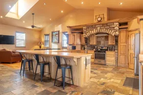 14 Guests 5BR 2BA Game room and Living  - Image 5
