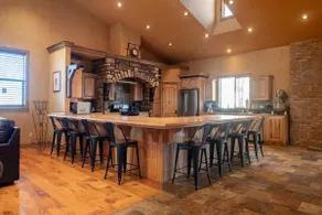 14 Guests 5BR 2BA Game room and Living  - Image 3