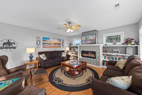 Carriage House by Seaside Vacations & Sales - Image 5