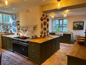 Pentrehobyn Hall sleeps 18 - Image 2