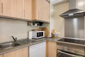 Momo's Little Flat - Image 5