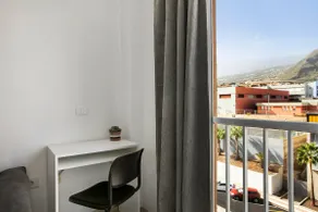 Momo's Little Flat - Image 2